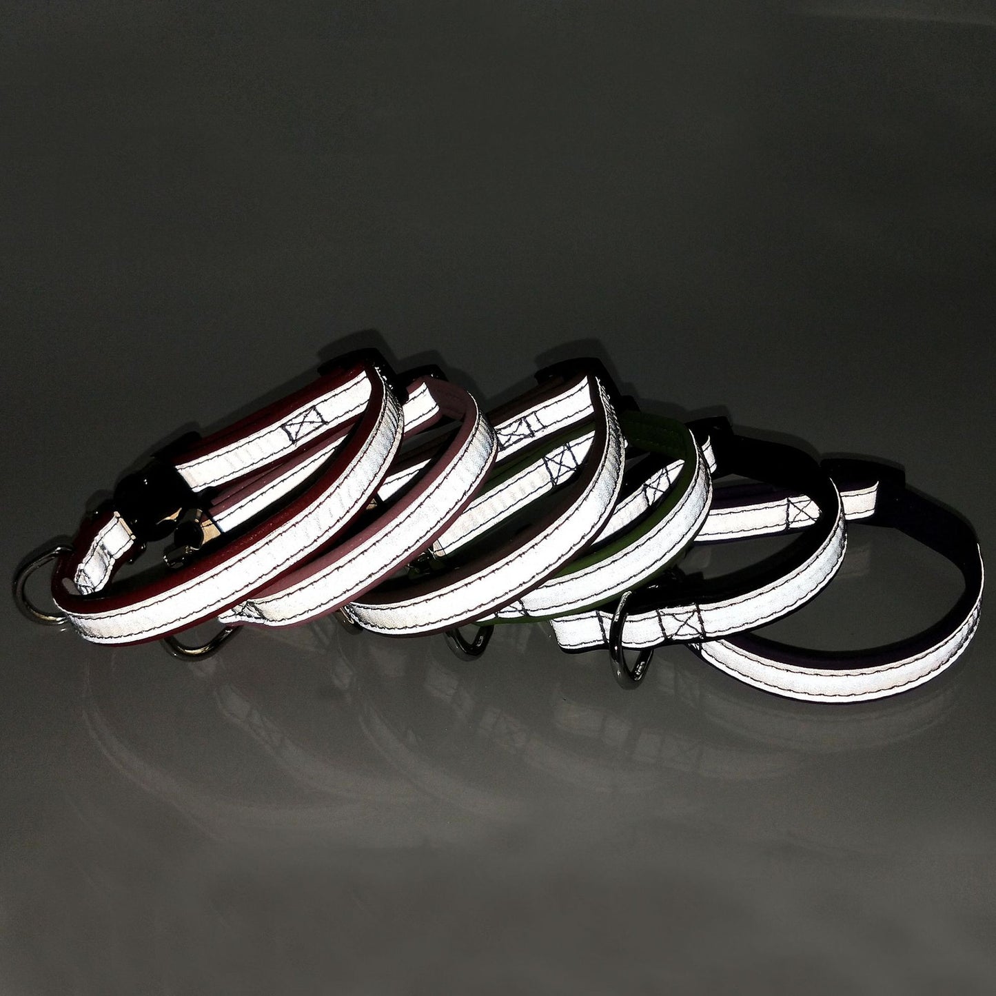 Microfiber reflective pet collar
